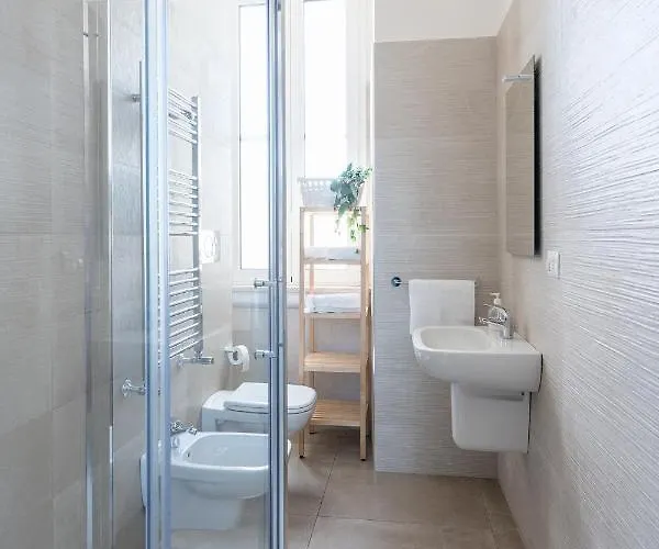 Lt Ateneo Apartment Bari